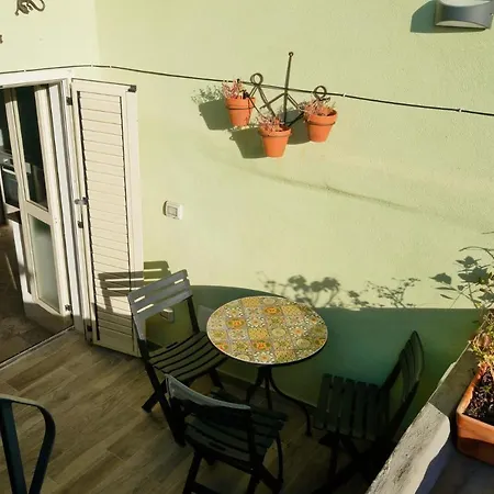 Ferienhaus Charming Spacious 3-bedroom Townhouse
